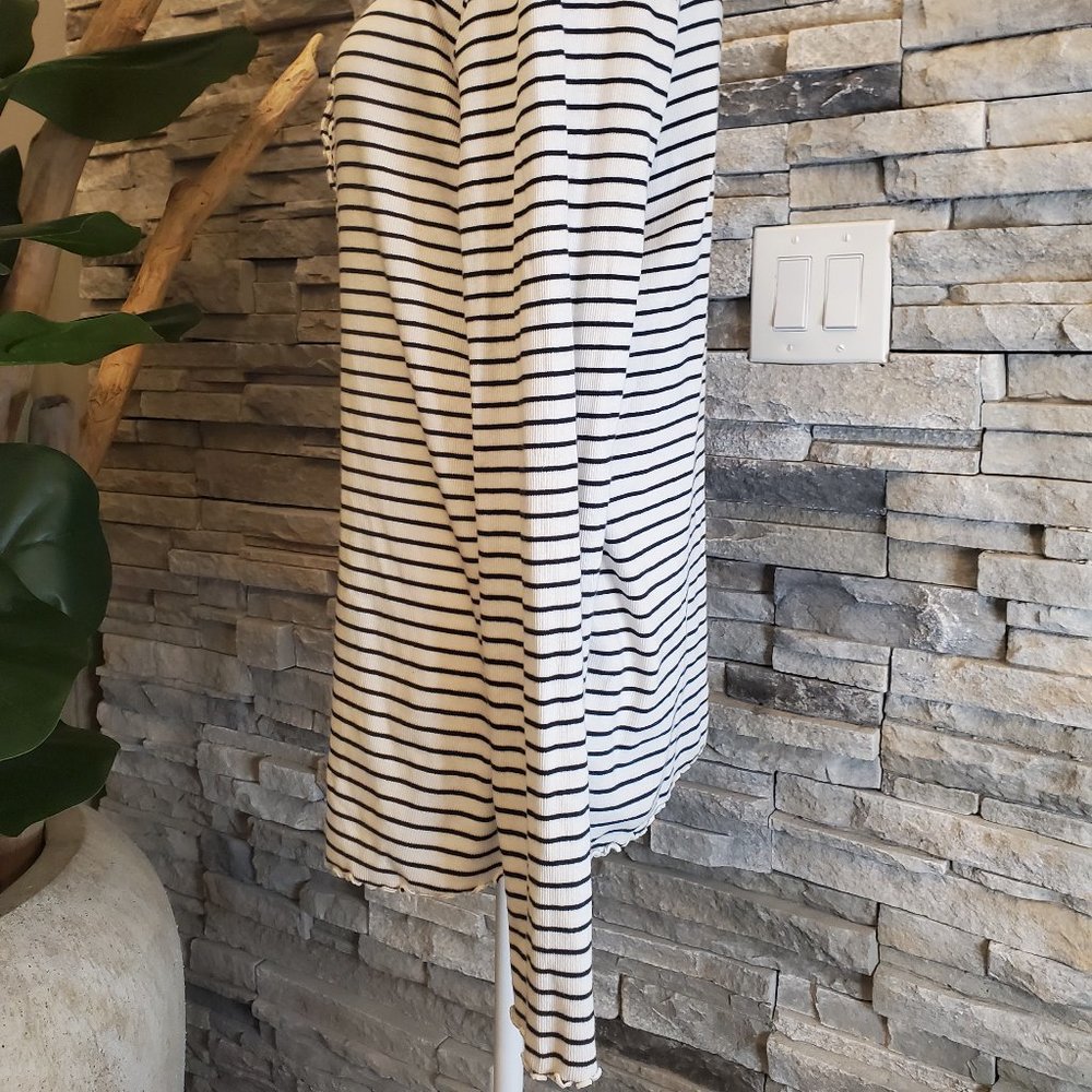 H&M Ribbed Henley Top - Picture 4 of 6
